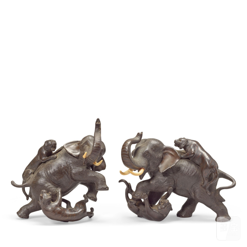 明治時代 銅象虎組兩件及銅虎兩件 | TWO BRONZE 'ELEPHANT AND TIGER' GROUPS AND TWO BRONZE TIGERS - 图13